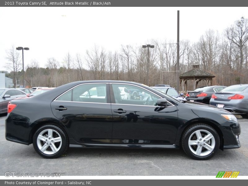 Attitude Black Metallic / Black/Ash 2013 Toyota Camry SE
