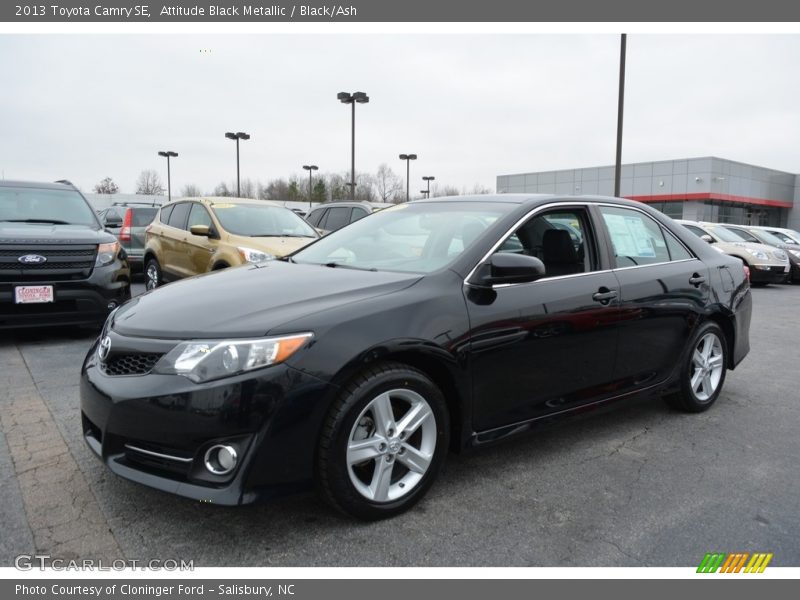 Attitude Black Metallic / Black/Ash 2013 Toyota Camry SE