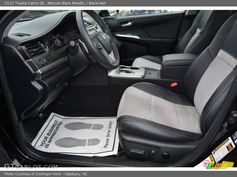 Attitude Black Metallic / Black/Ash 2013 Toyota Camry SE