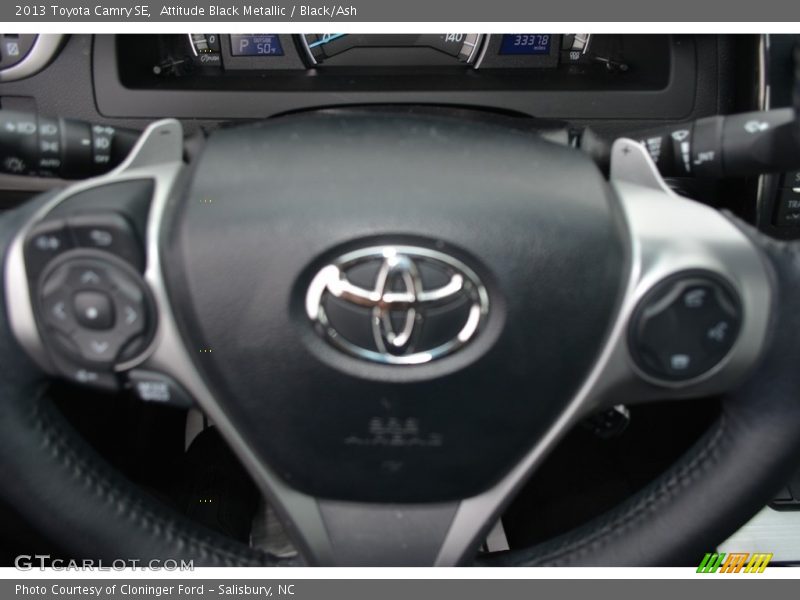 Attitude Black Metallic / Black/Ash 2013 Toyota Camry SE