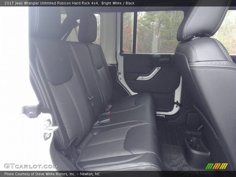 Bright White / Black 2017 Jeep Wrangler Unlimited Rubicon Hard Rock 4x4