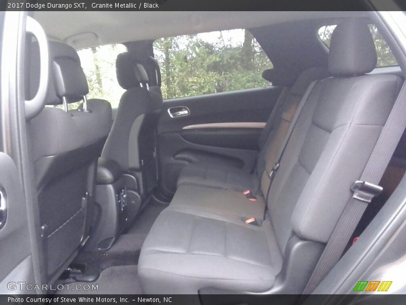 Granite Metallic / Black 2017 Dodge Durango SXT