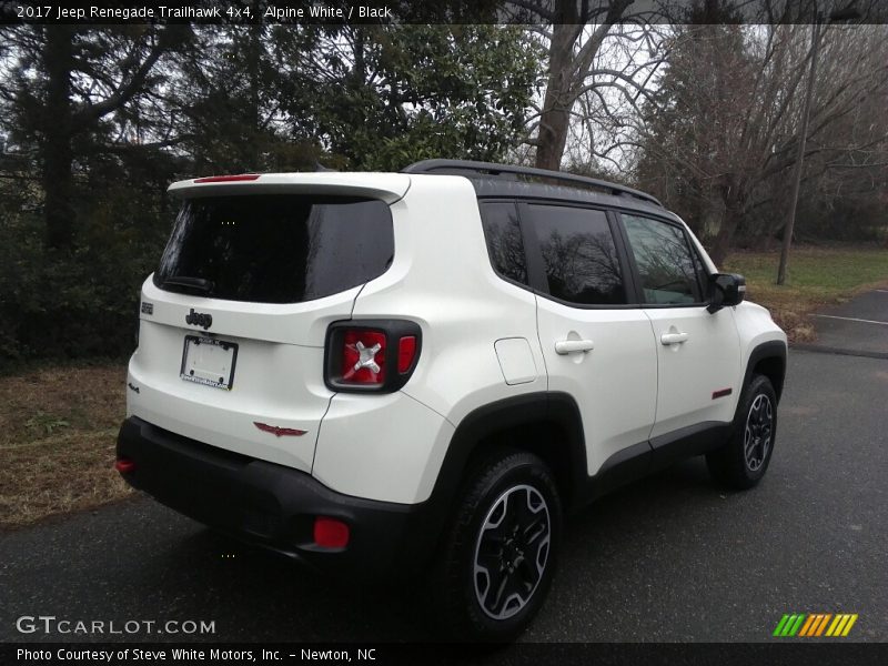 Alpine White / Black 2017 Jeep Renegade Trailhawk 4x4