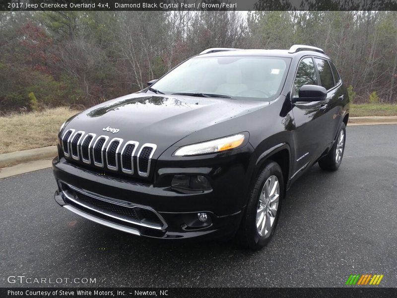Diamond Black Crystal Pearl / Brown/Pearl 2017 Jeep Cherokee Overland 4x4