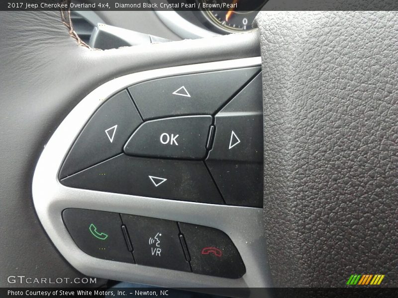 Controls of 2017 Cherokee Overland 4x4