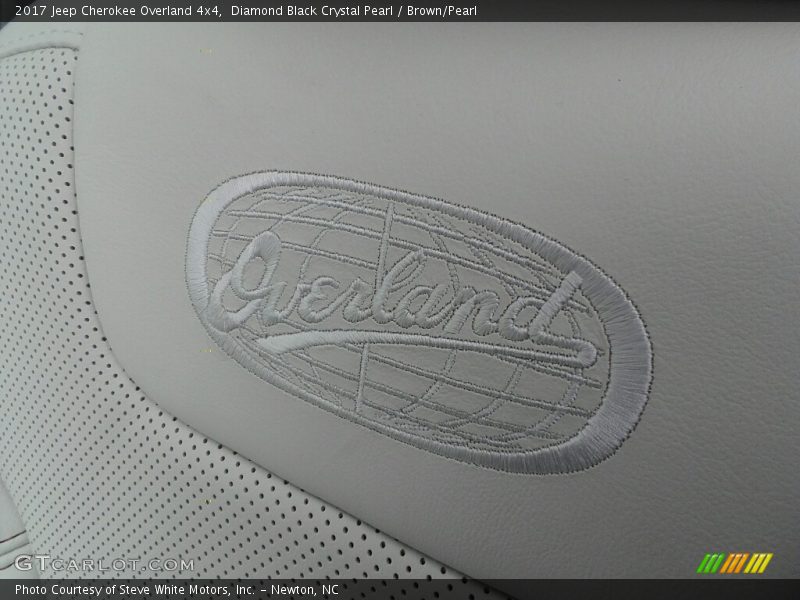  2017 Cherokee Overland 4x4 Logo