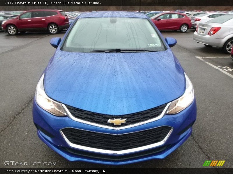 Kinetic Blue Metallic / Jet Black 2017 Chevrolet Cruze LT