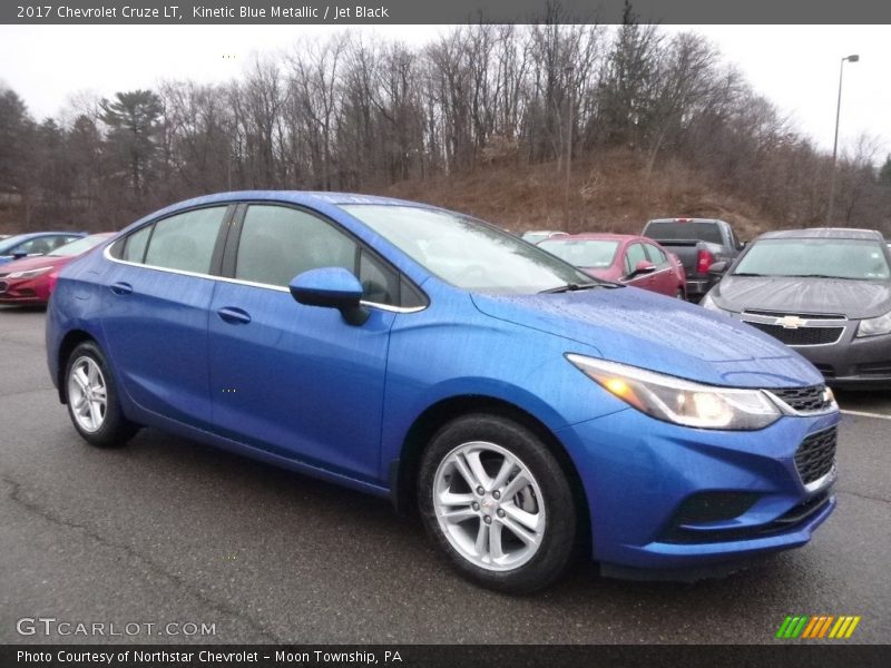 Kinetic Blue Metallic / Jet Black 2017 Chevrolet Cruze LT