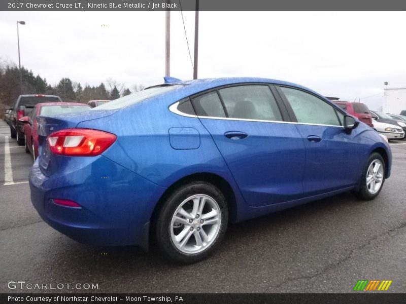 Kinetic Blue Metallic / Jet Black 2017 Chevrolet Cruze LT