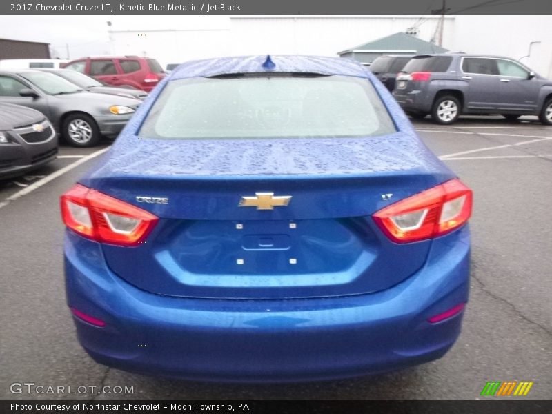Kinetic Blue Metallic / Jet Black 2017 Chevrolet Cruze LT