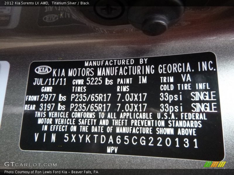 Titanium Silver / Black 2012 Kia Sorento LX AWD