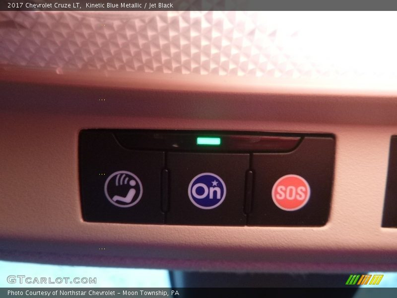 Kinetic Blue Metallic / Jet Black 2017 Chevrolet Cruze LT