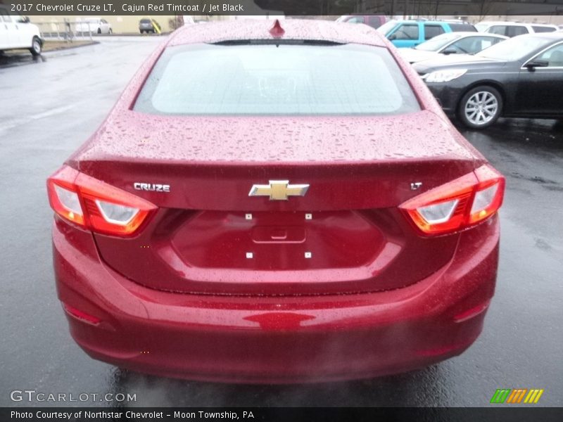 Cajun Red Tintcoat / Jet Black 2017 Chevrolet Cruze LT