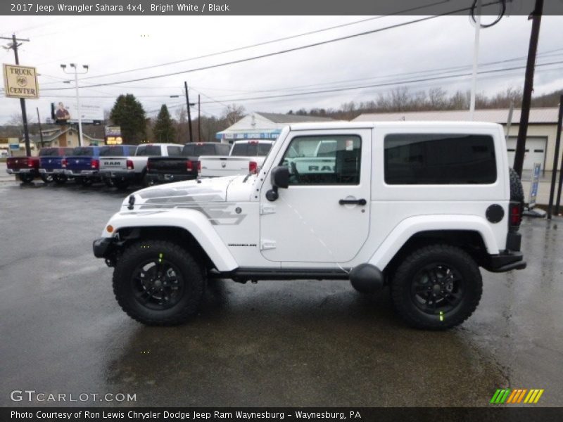 Bright White / Black 2017 Jeep Wrangler Sahara 4x4