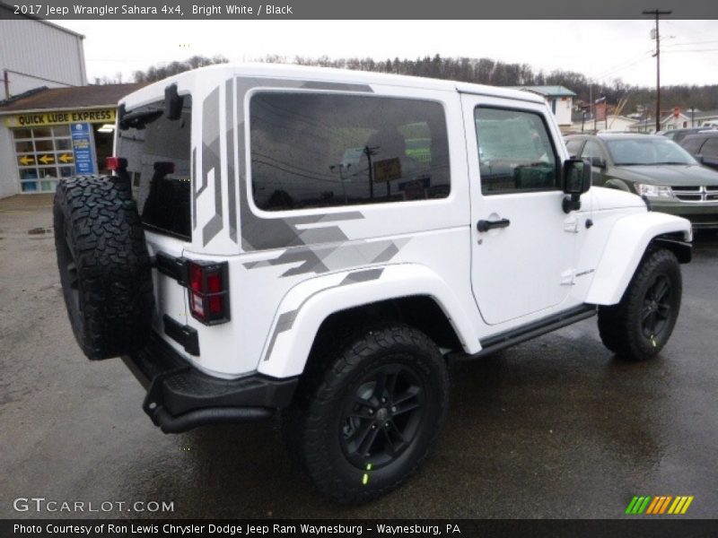 Bright White / Black 2017 Jeep Wrangler Sahara 4x4