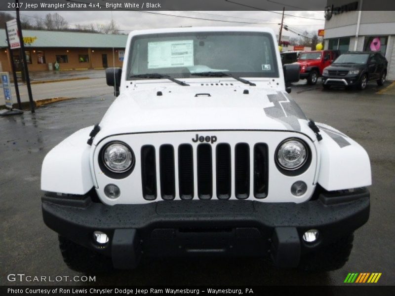Bright White / Black 2017 Jeep Wrangler Sahara 4x4