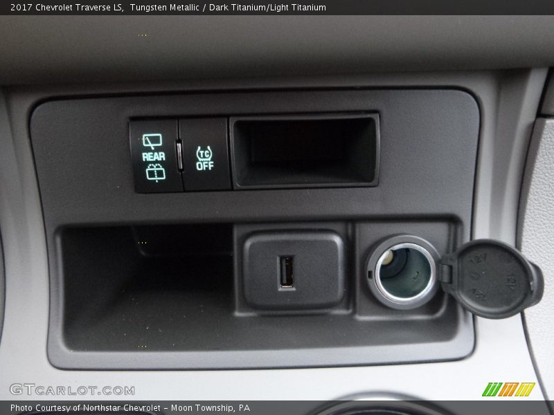 Tungsten Metallic / Dark Titanium/Light Titanium 2017 Chevrolet Traverse LS