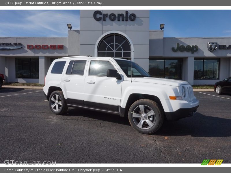 Bright White / Dark Slate Gray 2017 Jeep Patriot Latitude