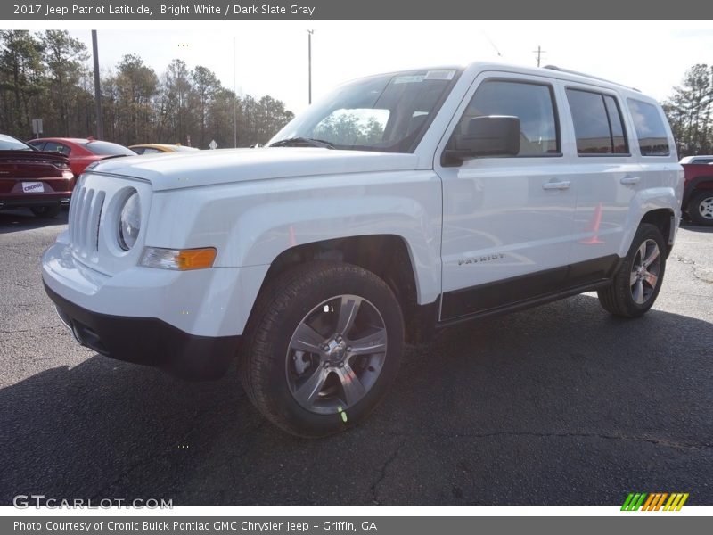 Bright White / Dark Slate Gray 2017 Jeep Patriot Latitude