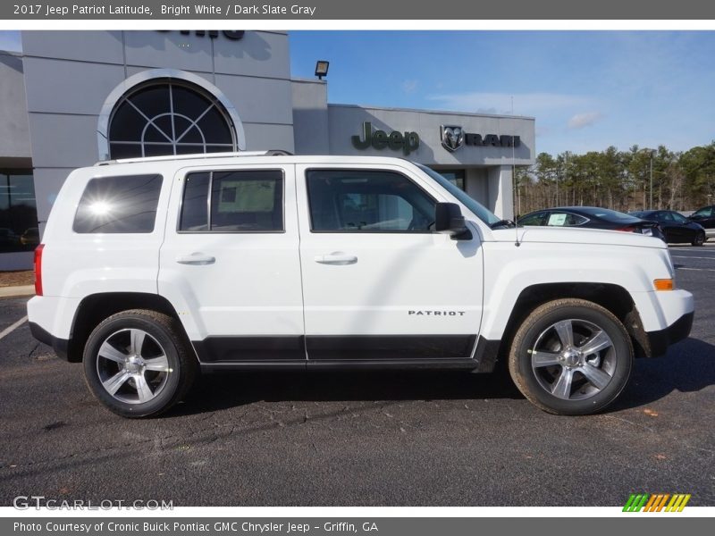 Bright White / Dark Slate Gray 2017 Jeep Patriot Latitude