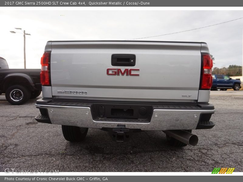 Quicksilver Metallic / Cocoa/­Dune 2017 GMC Sierra 2500HD SLT Crew Cab 4x4