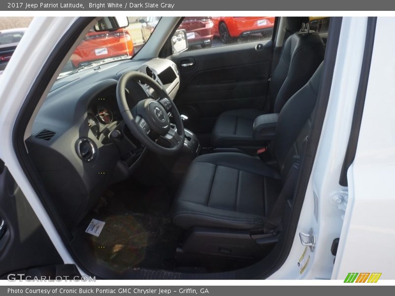 Bright White / Dark Slate Gray 2017 Jeep Patriot Latitude