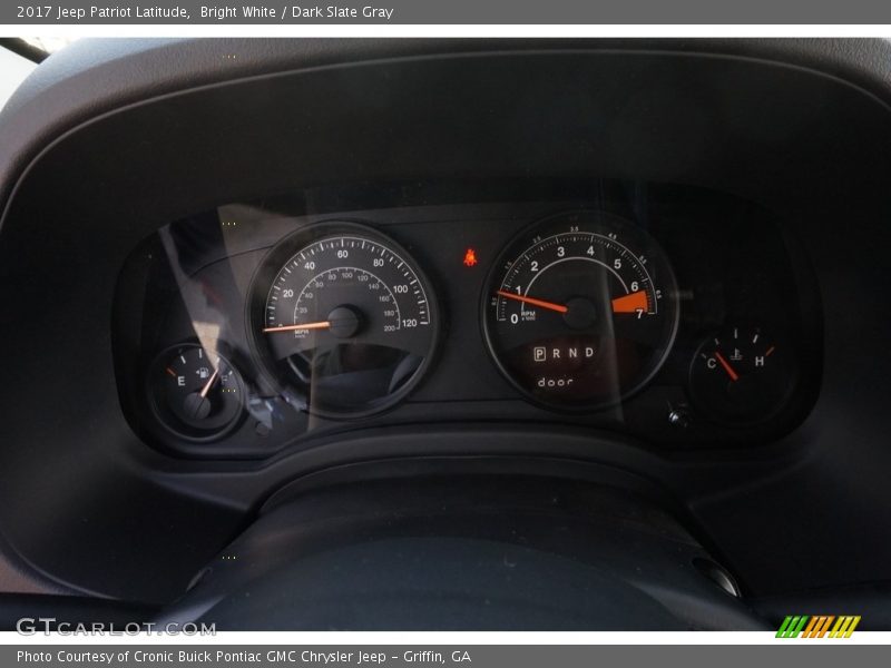 Bright White / Dark Slate Gray 2017 Jeep Patriot Latitude