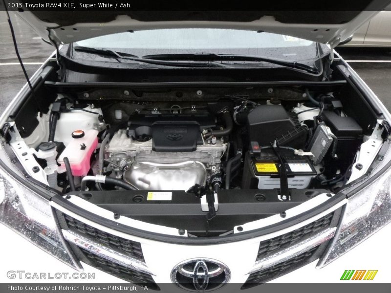 Super White / Ash 2015 Toyota RAV4 XLE