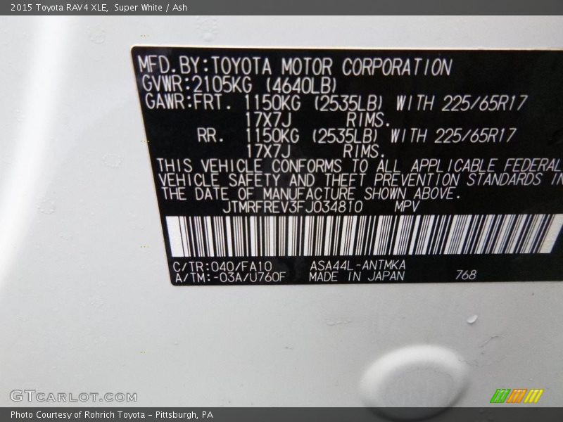 Super White / Ash 2015 Toyota RAV4 XLE