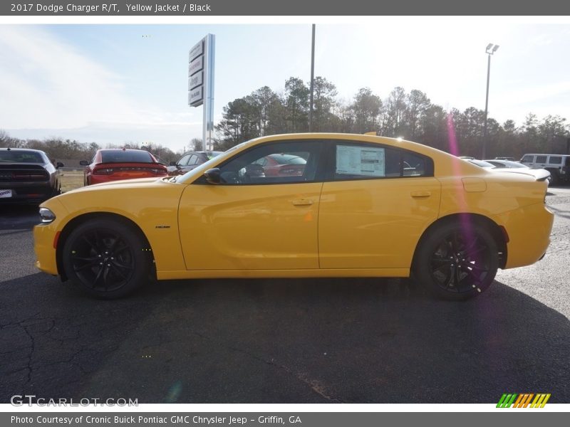 Yellow Jacket / Black 2017 Dodge Charger R/T