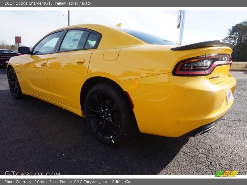 Yellow Jacket / Black 2017 Dodge Charger R/T