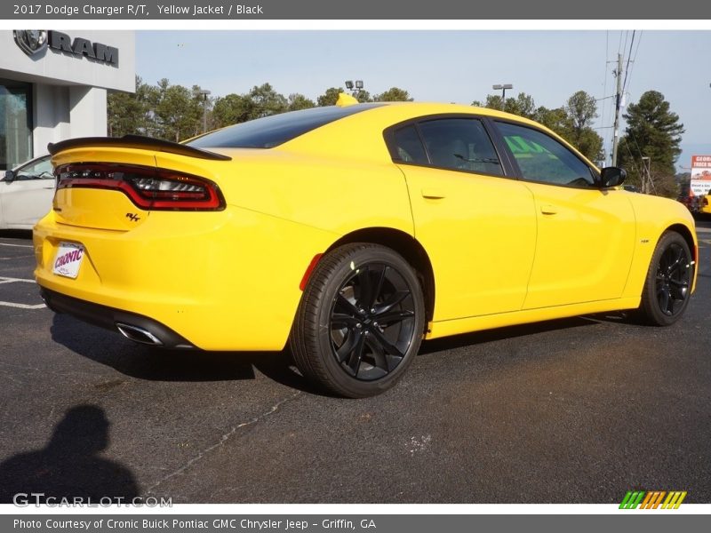 Yellow Jacket / Black 2017 Dodge Charger R/T
