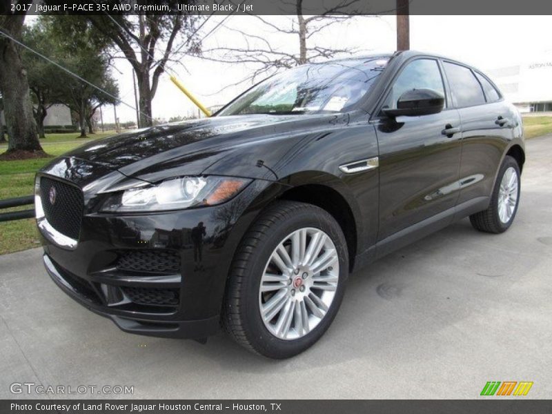 Front 3/4 View of 2017 F-PACE 35t AWD Premium