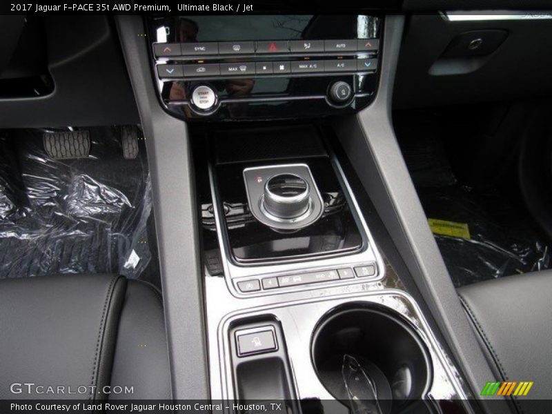  2017 F-PACE 35t AWD Premium 8 Speed Automatic Shifter