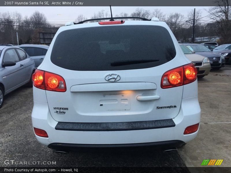 Arctic White / Gray 2007 Hyundai Santa Fe SE