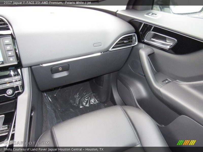 Polaris White / Jet 2017 Jaguar F-PACE 35t AWD Premium