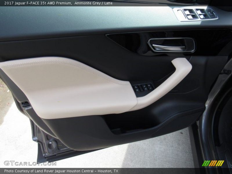 Door Panel of 2017 F-PACE 35t AWD Premium