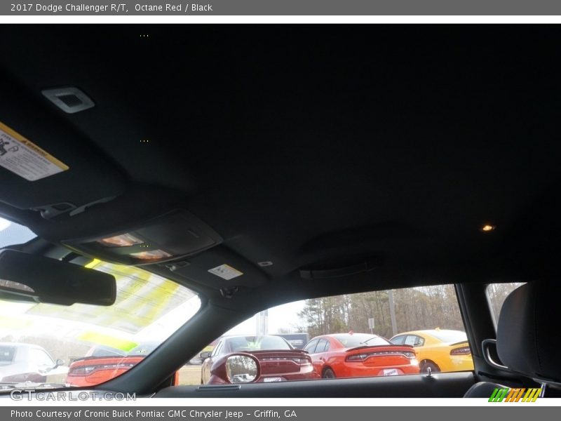 Octane Red / Black 2017 Dodge Challenger R/T