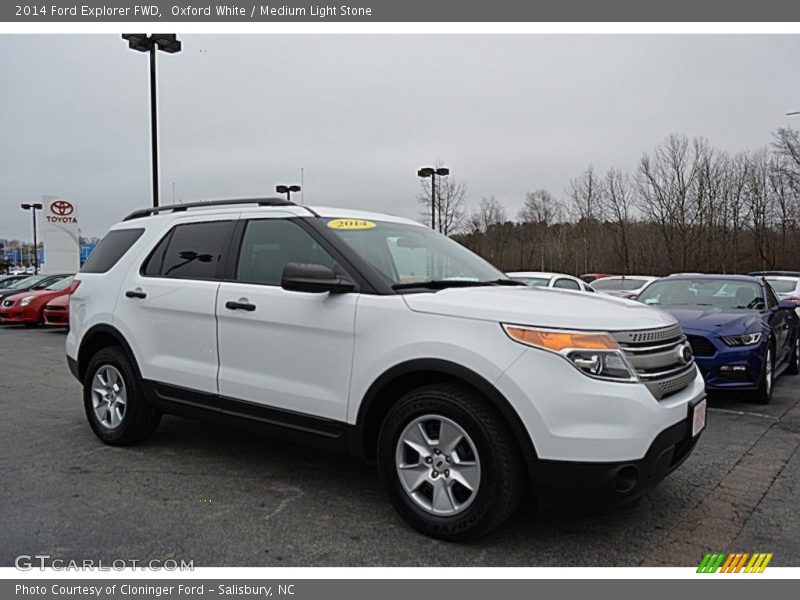Oxford White / Medium Light Stone 2014 Ford Explorer FWD