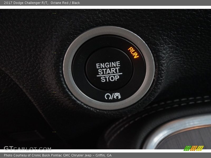 Octane Red / Black 2017 Dodge Challenger R/T
