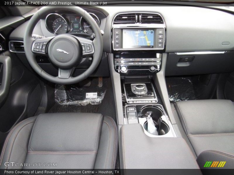 Ultimate Black / Jet 2017 Jaguar F-PACE 20d AWD Prestige