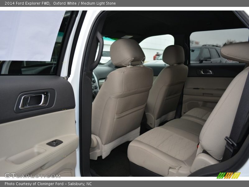Oxford White / Medium Light Stone 2014 Ford Explorer FWD