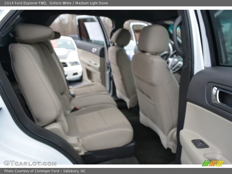 Oxford White / Medium Light Stone 2014 Ford Explorer FWD