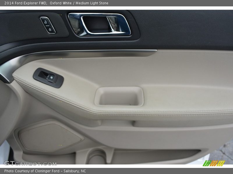 Oxford White / Medium Light Stone 2014 Ford Explorer FWD