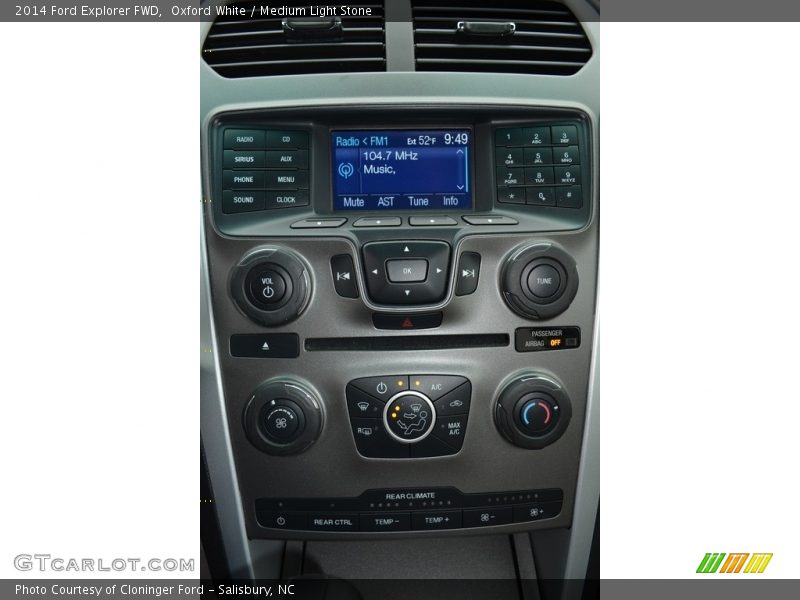 Oxford White / Medium Light Stone 2014 Ford Explorer FWD