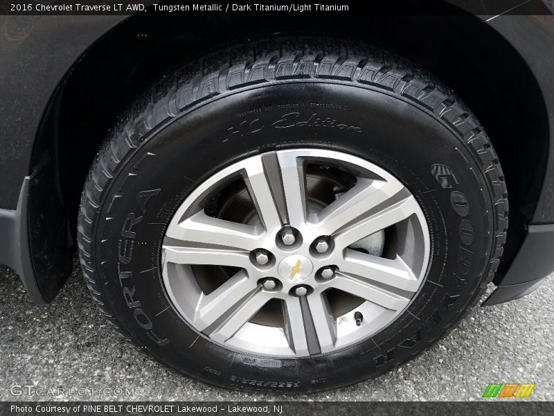 Tungsten Metallic / Dark Titanium/Light Titanium 2016 Chevrolet Traverse LT AWD