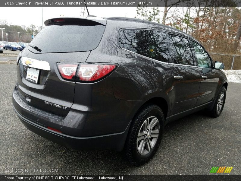 Tungsten Metallic / Dark Titanium/Light Titanium 2016 Chevrolet Traverse LT AWD