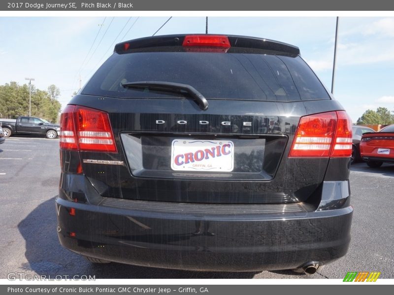 Pitch Black / Black 2017 Dodge Journey SE
