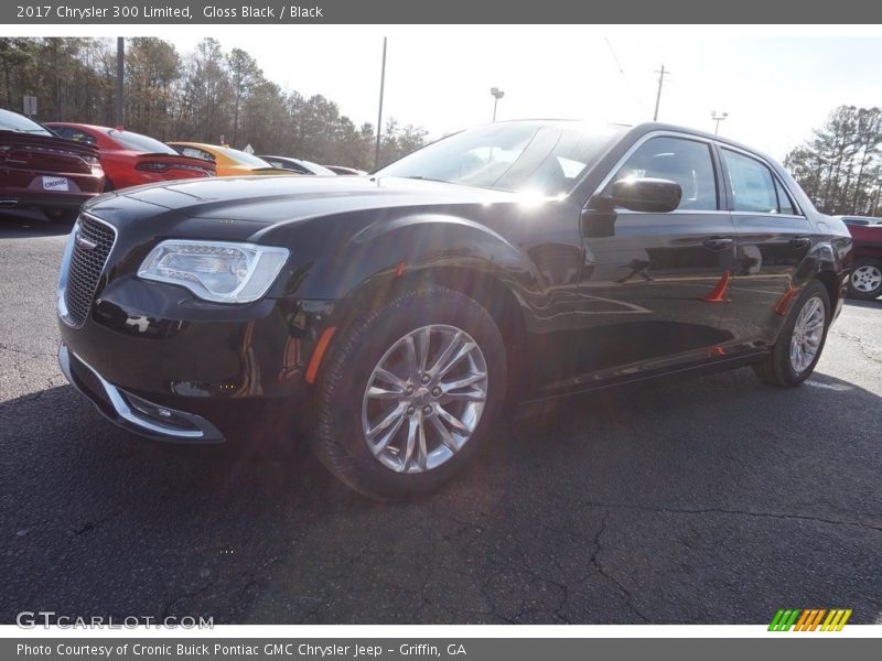 Gloss Black / Black 2017 Chrysler 300 Limited