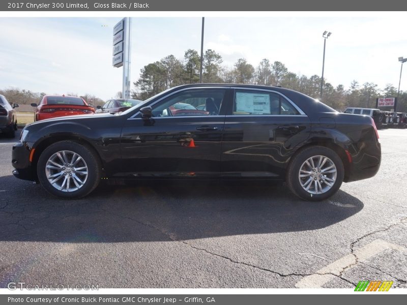 Gloss Black / Black 2017 Chrysler 300 Limited